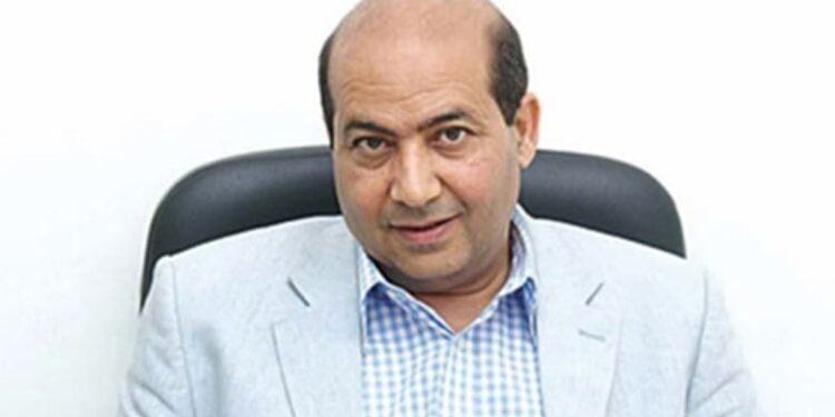 طارق الشناوي : فيلم بشتقلك ساعات ليس مصري ويناقش الحب بين رجلين