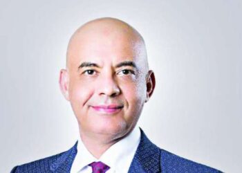 برلمان عمرو هندي طلب إحاطة من عمرو هندي بشأن شكاوى شركات من تعسف الحكومة في موسم العمرة