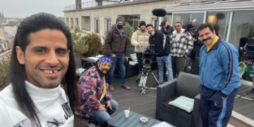 ابطال فيلم رمسيس باريس يستأنفون التصوير من جديد