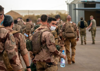 مالى تطرد السفير الفرنسى وتمهله 72 ساعة للمغادرة