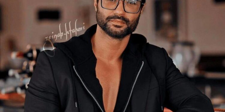 كريم فهمي يعود للسباق الرمضاني بأزمة منتصف العمر