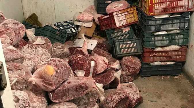 تفاصيل ضبط نصف طن لحوم فاسدة داخل مطعم شهي في عابدين