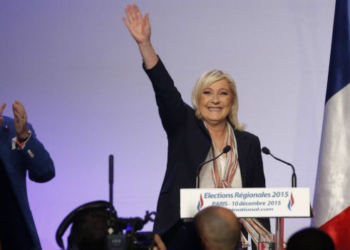 لوبان تتعهد حال فوزها بالرئاسة بمنع اللغات الأجنبية فى الإعلانات