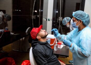 مسحة طبية للاعبي الأهلي استعدادًا للهلال السعودي