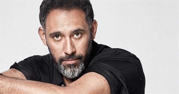 بدء عزاء والدة عمرو مصطفى بمسجد آل رشدان