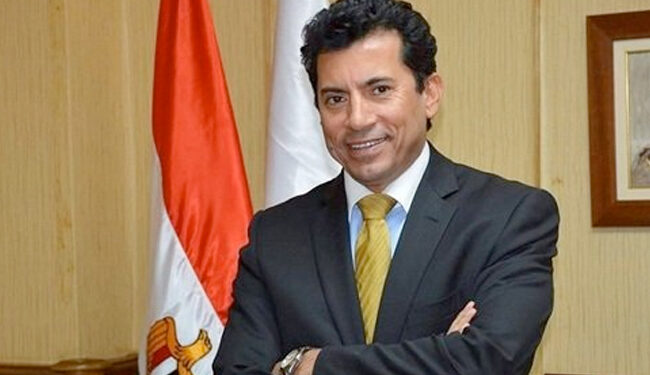 وزير الرياضة يتابع مع الجهاز الفني للمنتخب الوطني استعداداته لمباراتي السنغال