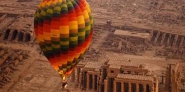 إلغاء رحلات البالون الطائر في غرب الأقصر.. لهذا السبب