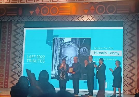 ابرز تصريحات حسين فهمي خلال تكريمه بمهرجان الاقصر