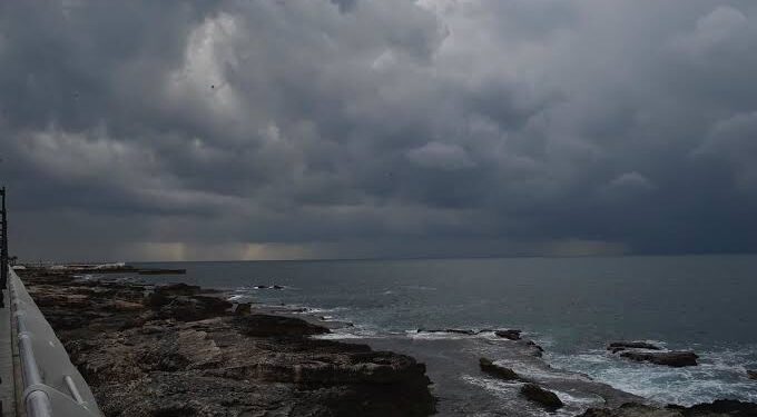 عودة الأجواء الشتوية من جديد.. انخفاض درجات الحرارة وتوقعات لسقوط أمطار