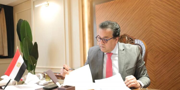 وزير التعليم العالي يتفقد مقر الوزارة بالعاصمة الإدارية الجديدة