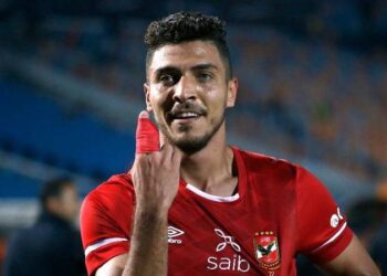 بعد غياب 65 يوما.. شريف يكسر صيامه التهديفي مع الأهلي بهدف في شباك فاركو  