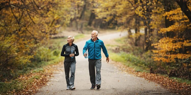 هل مللت من تمرين المشي؟ إليك 4 نصائح مضمونة لجعله أكثر متعة