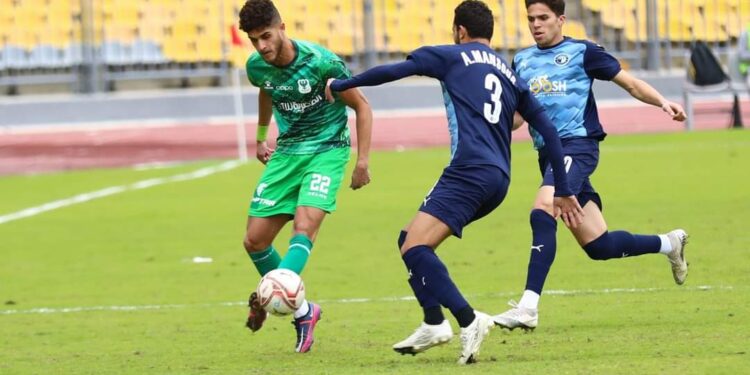 المصري يقرر إحالة أحمد الشيخ إلى التحقيق مع إيقاف مستحقاته