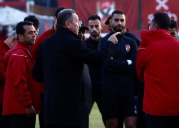 تفاصيل جلسة الخطيب مع نجوم الأهلي قبل مواجهة المريخ في دوري الأبطال