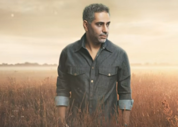 دمعة فضل شاكر تقترب من النصف مليون مشاهدة