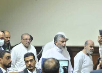 وصول المتهمين في قضية الآثار الكبرى لحضور سادس جلسات محاكمتهم