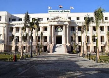 رئيس جامعة بنها يتفقد الانشاءات الجديدة