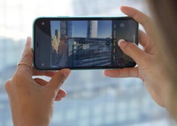 جهاز iPhone.. كيفية تقصير أو قص مقطع فيديو على هاتفك