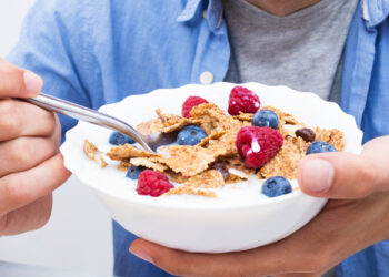 عادات يومية تساعدك في محاربة مرض الزهايمر