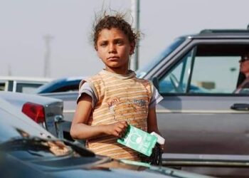 والدها متوفي.. كشف ملابسات تداول فيديو لطفلة تتسول بمدينة نصر