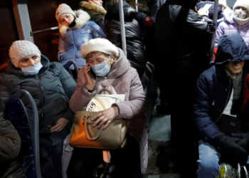 تونس: إجلاء أول مجموعة من أفراد الجالية التونسية بأوكرانيا اليوم