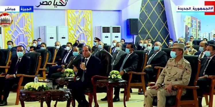 مش هنزايد على بلدنا.. الرئيس السيسي: اشتراطات البناء مش ضد الناس