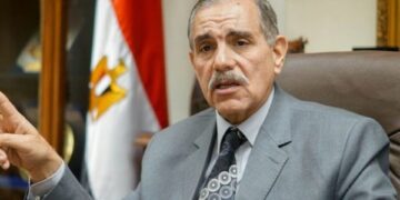محافظ كفر الشيخ يشارك توزيع بطاطين ولحوم على غير القادرين