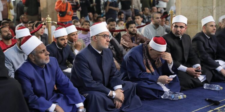 الجامع الأزهر: طلب العلم يحتاج إلى صبر ومشقة يزداد بها الطالب رفعة وكرامة