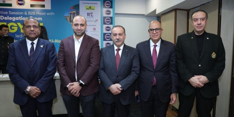 محافظ أسيوط يقود وفدًا اقتصاديًا في زيارة رسمية للهند لتعزيز التعاون الصناعي وجذب الاستثمارات