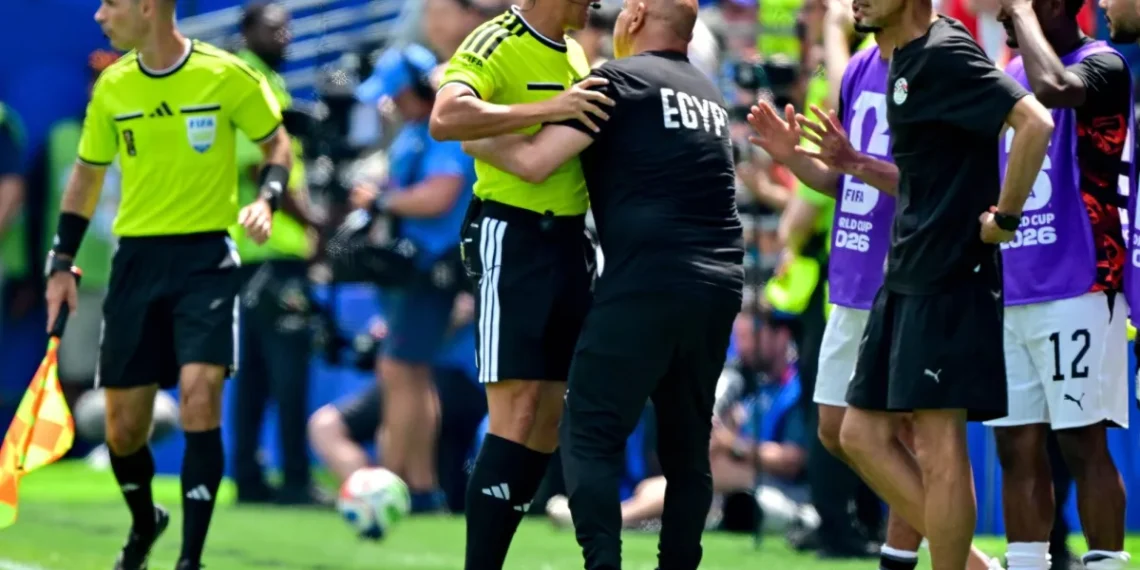 صحف العالم تكشف تفاصيل المؤامرة ضد منتخب مصر.. ودعم عربي وعالمي لـ”الفراعنة”  | فيديو