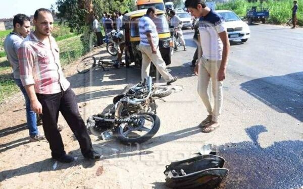 إصابة 3 أشخاص في حادث تصادم دراجة نارية بطريق الصلعا في سوهاج