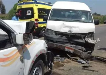مصرع سائق أتوبيس في حادث تصادم مروع بطريق سوهاج الصحراوي الشرقي