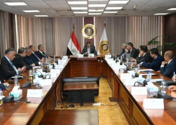 وزير الصناعة اتحاد الصناعات يبحثان سبل النهوض بالقطاع وزيادة الصادرات