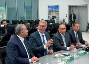 وزير البترول يتابع من مركز التحكم انتظام إمدادات الغاز وتأمين احتياجات السوق