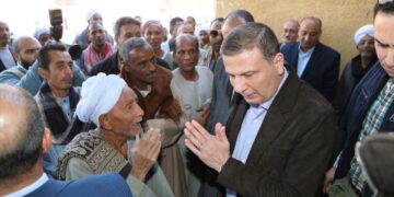 وزير الزراعة وجانب من اللقاء