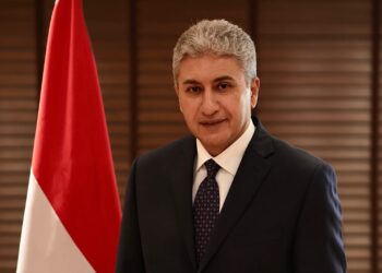 شريف فتحى وزير السياحة والآثار