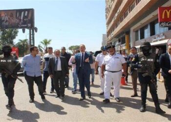مدير أمن سوهاج يقود حملة مكبرة لضبط الشوارع ورفع الإشغالات