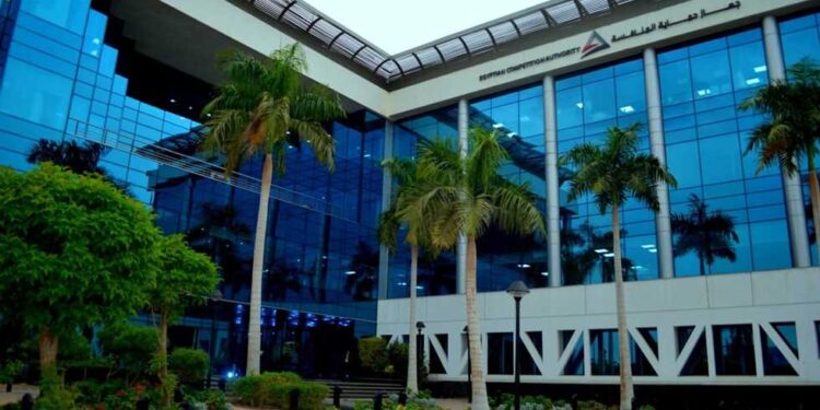 تعاقد من غير مناقصة وتواطئ لتوريد أوراق وأجهزة بجامعة الإسكندرية .. جهاز حماية المنافسة يحيل 5 شركات للنيابة العامة