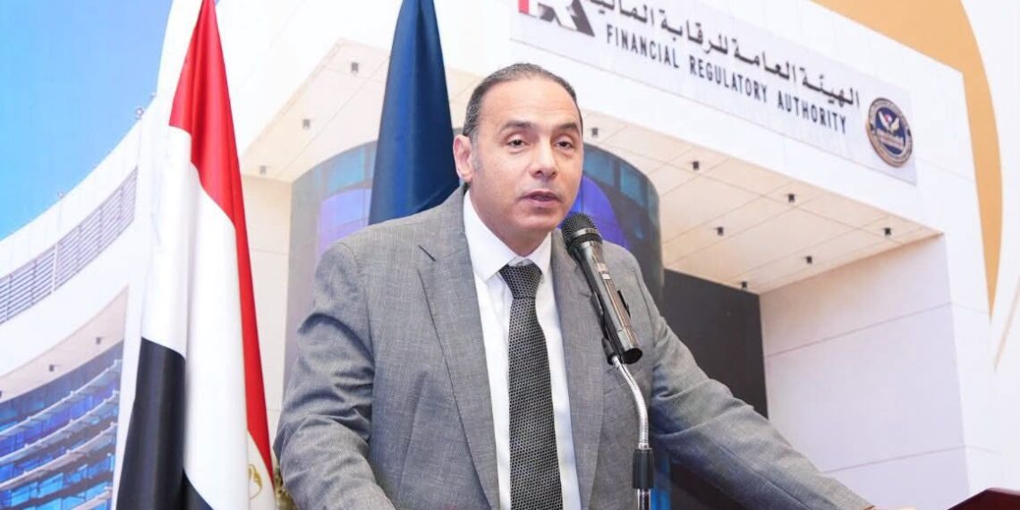 الدكتور إسلام عزام رئيس الهيئة العامة للرقابة المالية