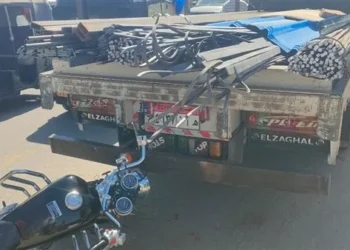 إصابة شاب بأسياخ حديد في حادث تصادم بطريق عرابة أبيدوس بسوهاج