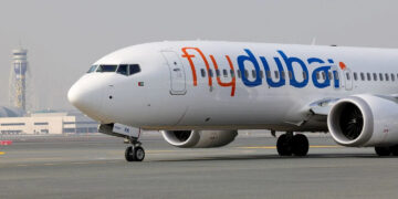 «رؤية» تكشف هوية الطيار الذي أنقذ طائرة فلاي دبي.. تفاصيل جديدة عن الواقعة