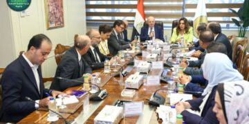 مباحثات مصرية إيطالية لتعزيز التعاون في مجالات البيئة والمناخ والتنمية المستدامة  .. صور
