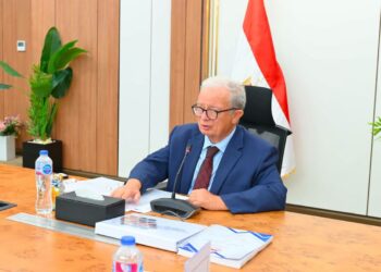 الدكتور حسين عيسى
