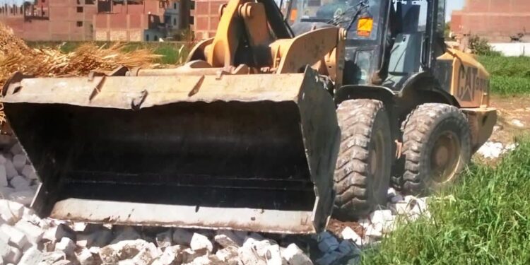 محافظ سوهاج: إزالة 726 حالة تعدٍ على أملاك الدولة والأراضي الزراعية