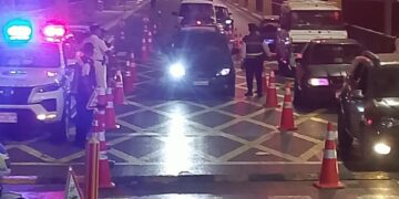 مدير أمن سوهاج يشرف على حملات مرورية مكثفة بالاستاد وشارع النيل