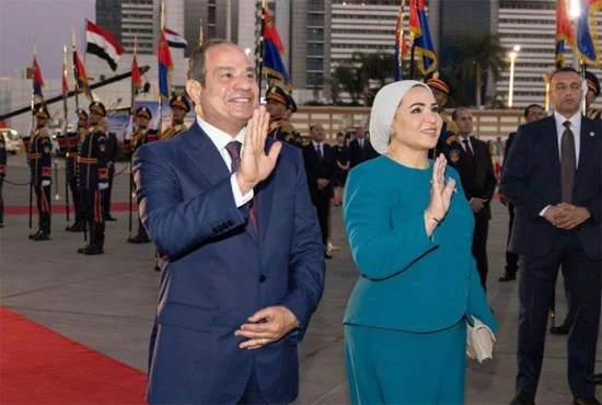 السيدة انتصار السيسي ترحب بالرئيس الصيني وقرينته: أهلا وسهلا بكم في مصر