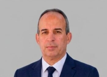 تسمم شاب بعد تناوله مبيدًا حشريًا بالخطأ أثناء تجهيز أرضه الزراعية في سوهاج