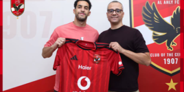 مصطفى شوبير يجدد عقده مع الأهلي حتى 2029