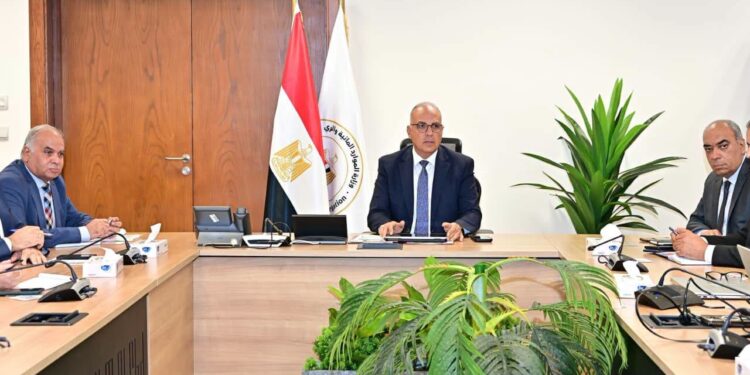 الدكتور هاتى سويلم وزير الرى
