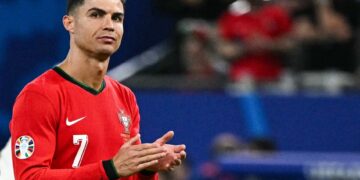 إيقاف كريستيانو رونالدو 30 يوما وتغريمه 255 يورو بسبب مغادرة معسكر البرتغال